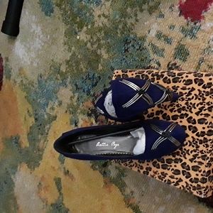 Bettie Page  Blue Velvet  Pumps